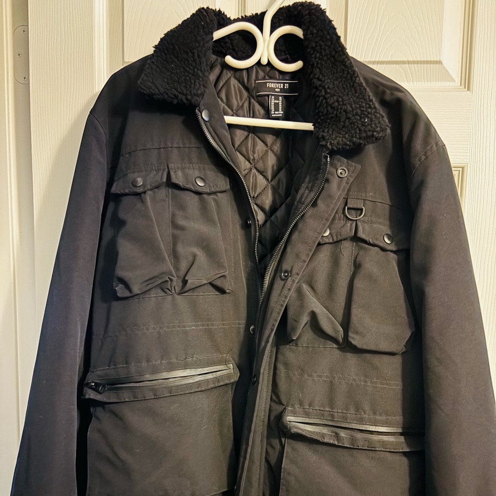Forever 21 Men’s Large Bomber jacket